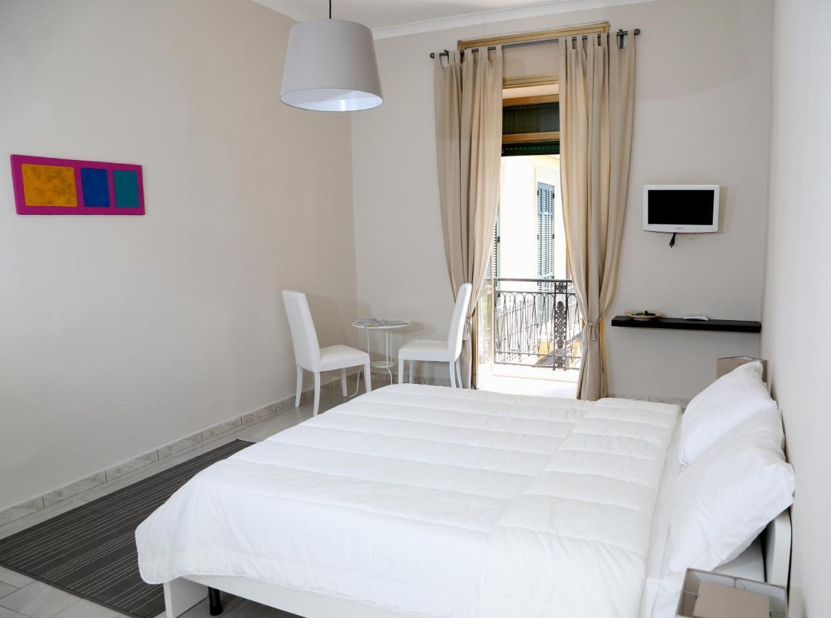 Appartamento City Center Naples Extérieur photo